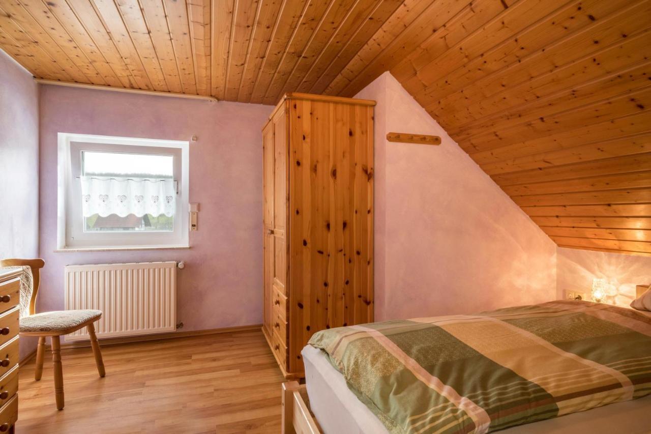 Ferienwohnung Zapfs Bauernhof Stiefmütterchen Tettnang Exterior foto