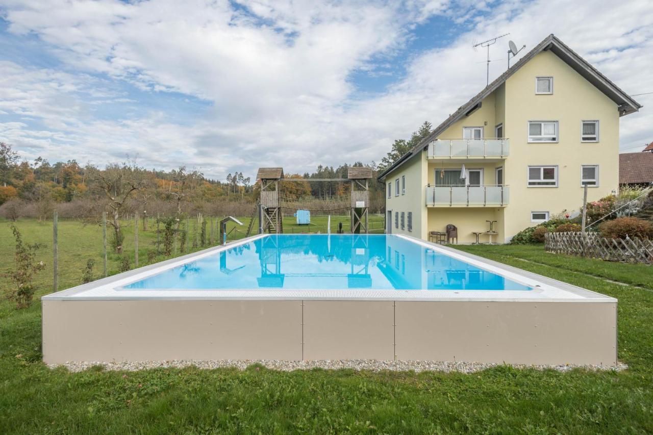 Ferienwohnung Zapfs Bauernhof Stiefmütterchen Tettnang Exterior foto